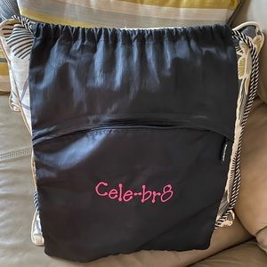 like new thirty one bag